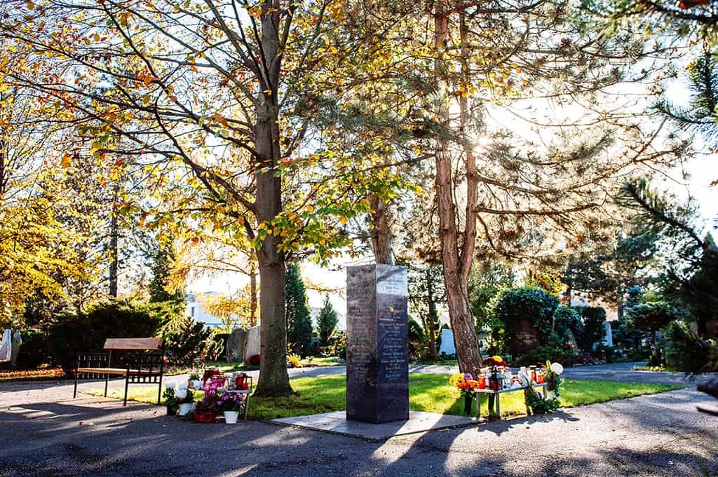 Friedhof Gedenkstein