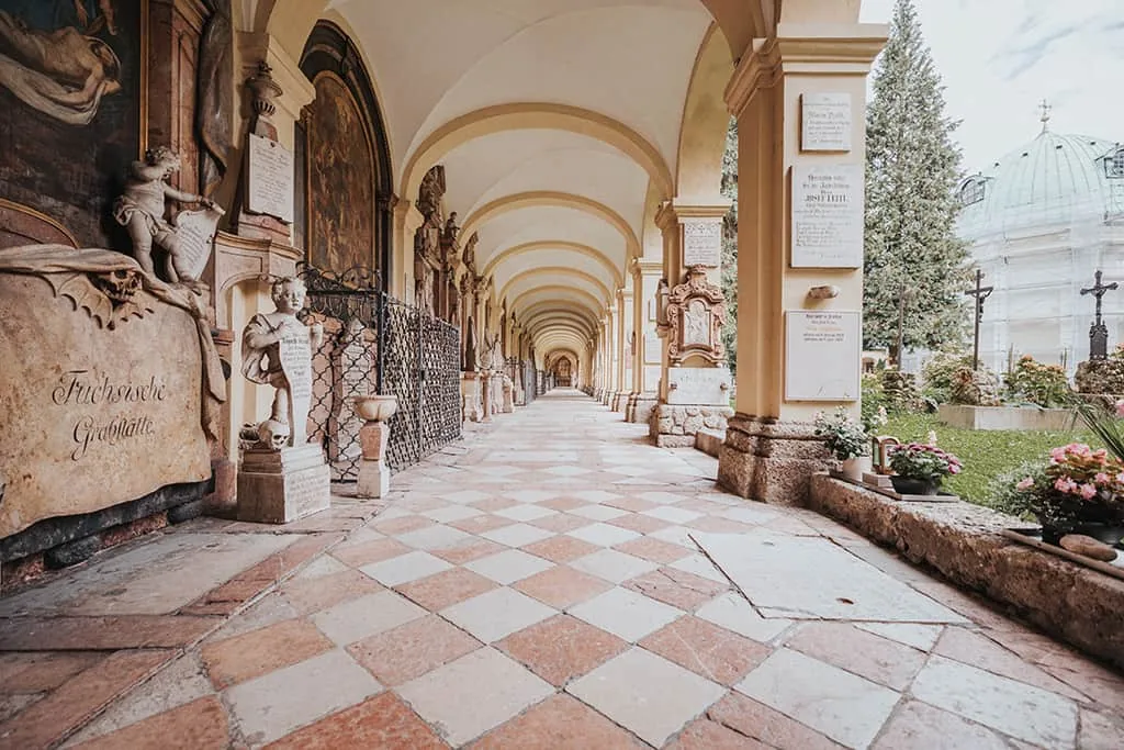 Friedhof für die Ewigkeit mit Stil