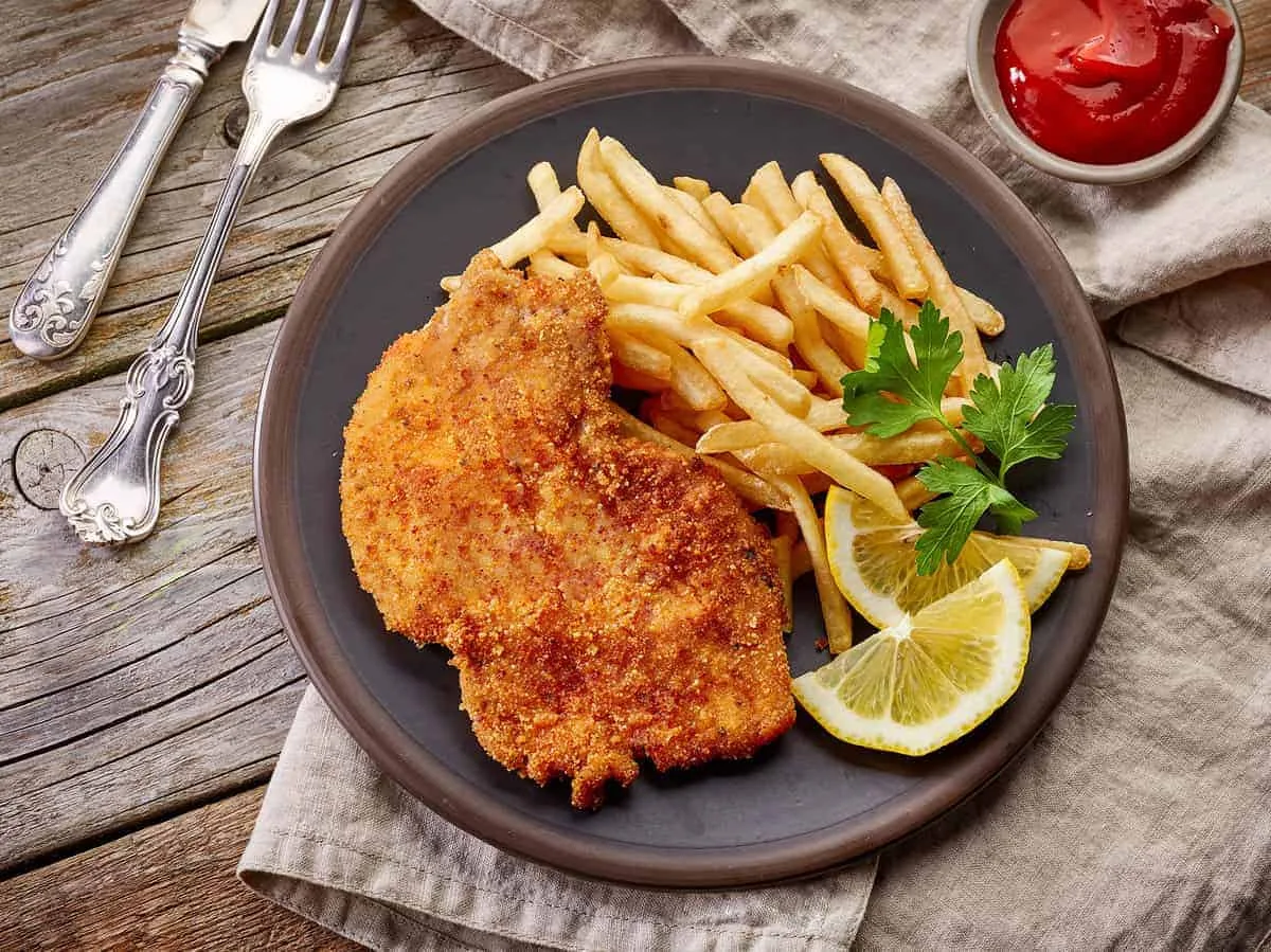 schnitzel-pommes